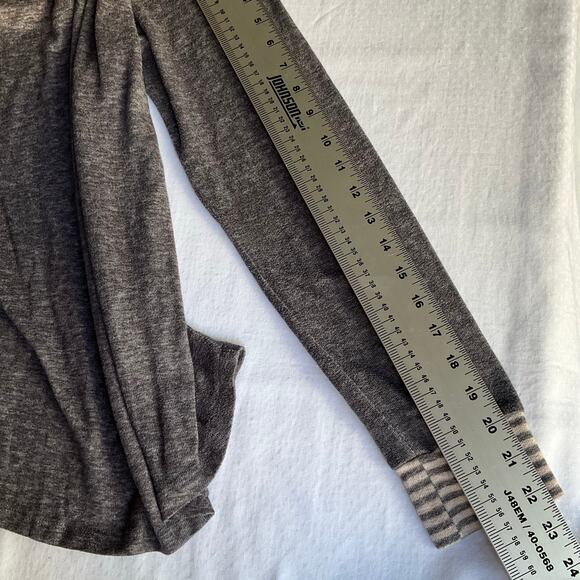 Marilyn Monroe Women Long Sleeve Tee, size M, Gray - Picture 5 of 6